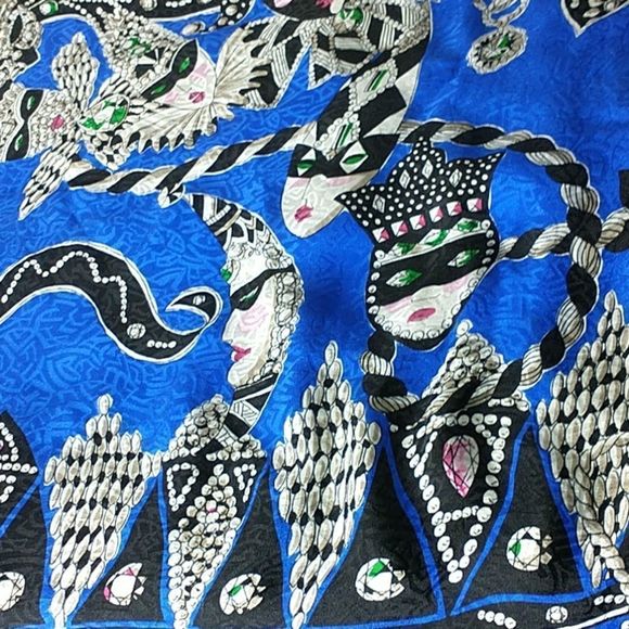 Mardi Gras print scarf Louis Feraud - Picture 6 of 8